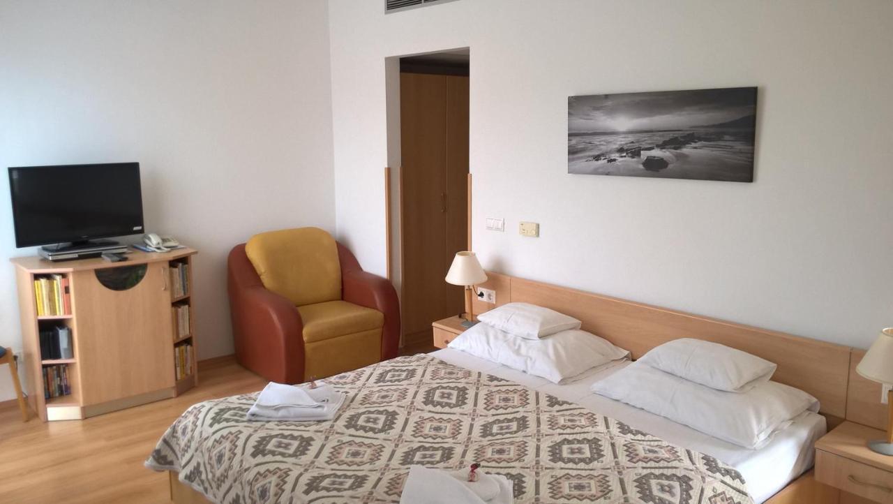 זלקרוס Lilla Wellnessapartman מראה חיצוני תמונה